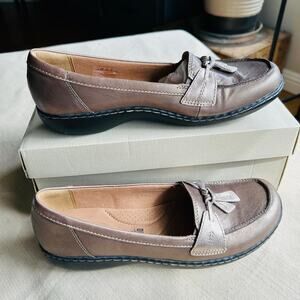 New! Clarks Ashlyn bubble navy pewter slip on loafers shoes size 9.5 N
